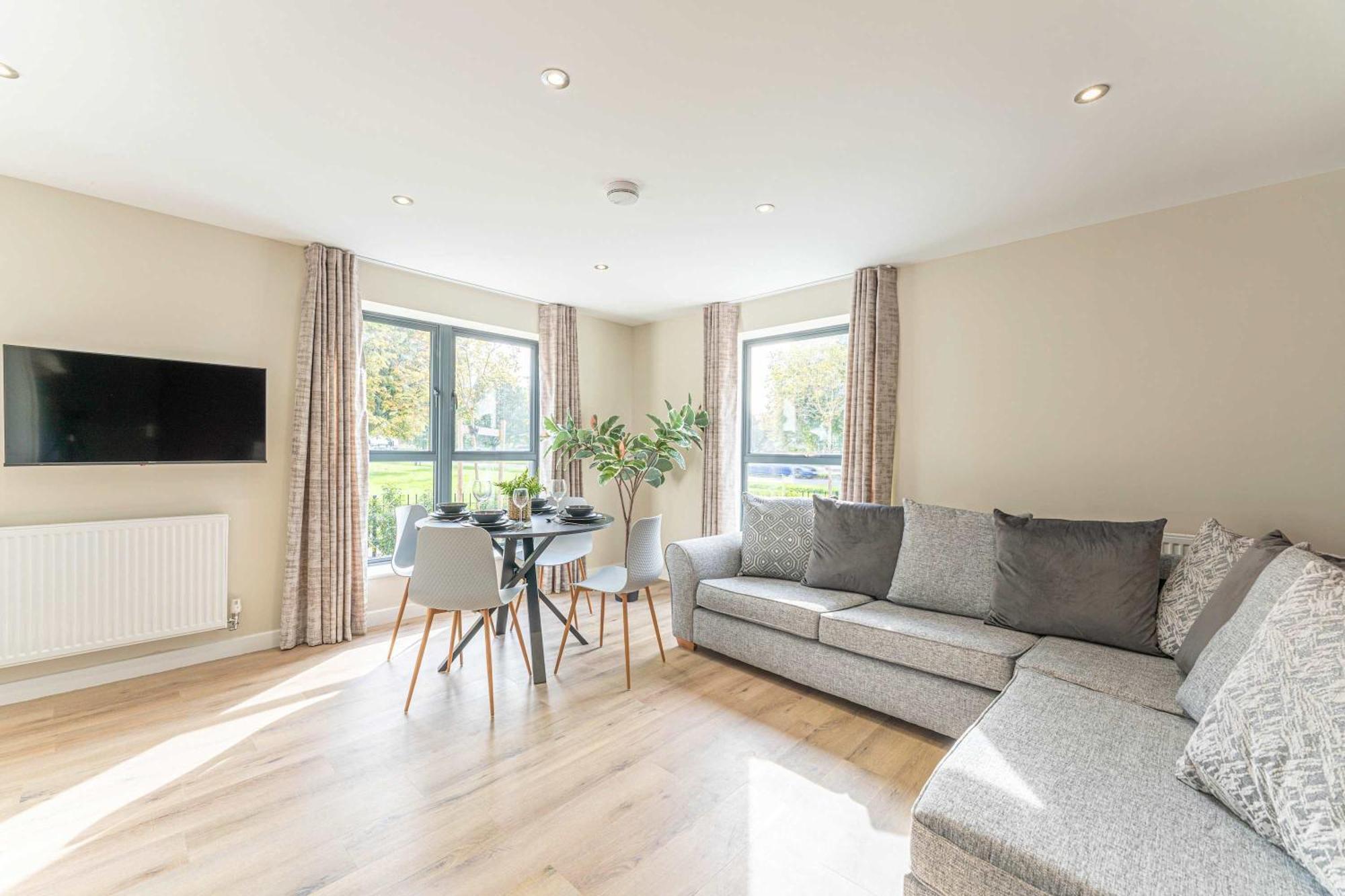 Stylish 2 Bedroom Apartments In Дерби Экстерьер фото